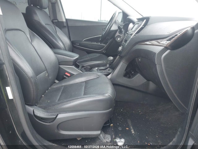 5XYZUDLB0HG412716 Hyundai Santa Fe Sport 2.4 Se