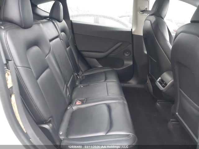 2021 Tesla Model Y Standard Range Rear-wheel Drive მანქანა იყიდება აუქციონზე, vin: 5YJYGDED5MF119560, აუქციონის ნომერი: 12556480