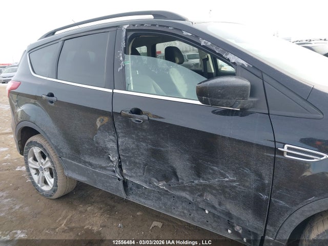 1FMCU9GX6GUC30844 Ford ESCAPE SE