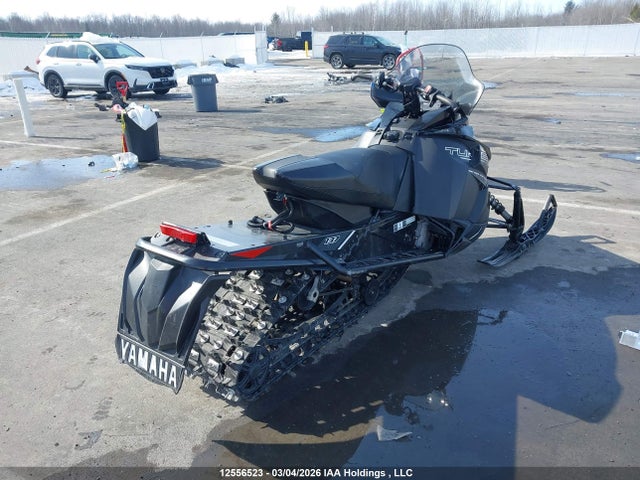 12556523 :رقم المزاد ، 4UF8MB203JT000132 vin ، 2018 Yamaha Sw1nsrlppl مزاد بيع