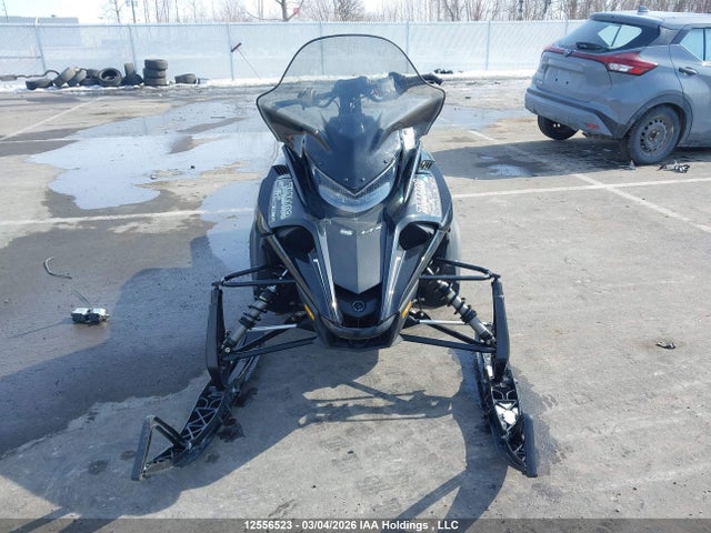 12556523 :رقم المزاد ، 4UF8MB203JT000132 vin ، 2018 Yamaha Sw1nsrlppl مزاد بيع