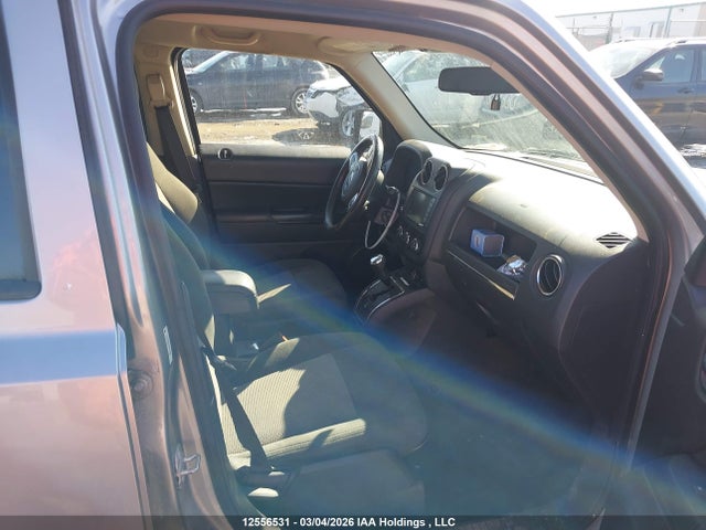 1C4NJRAB0ED776491 Jeep Patriot Sport/north