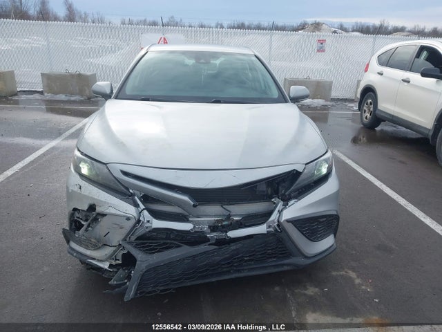 12556542 :رقم المزاد ، 4T1G11AK1MU452194 vin ، 2021 Toyota Camry Se/se Night Shade مزاد بيع