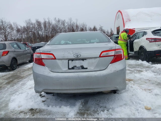 12556553 :رقم المزاد ، 4T1BF1FK6CU106466 vin ، 2012 Toyota Camry Le مزاد بيع
