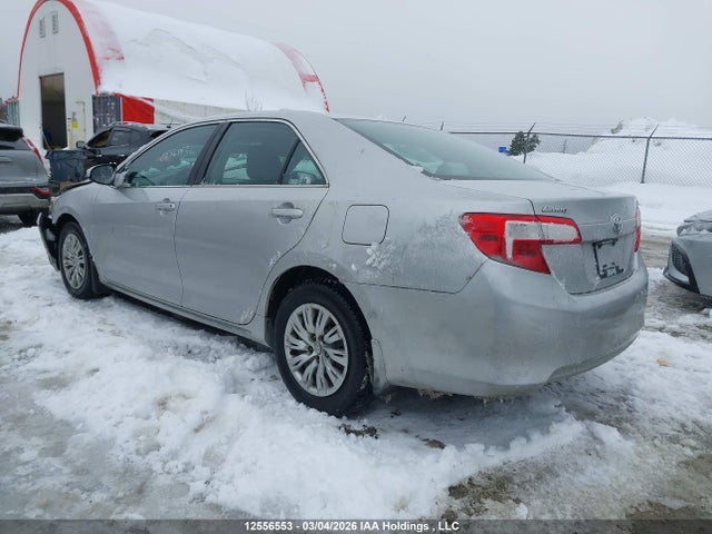 12556553 :رقم المزاد ، 4T1BF1FK6CU106466 vin ، 2012 Toyota Camry Le مزاد بيع