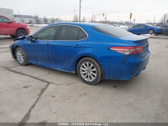 4T1B11HK5JU001250 Toyota CAMRY SE