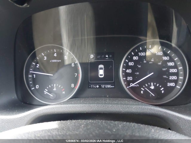 KMHD84LFXHU188057 Hyundai Elantra Gls
