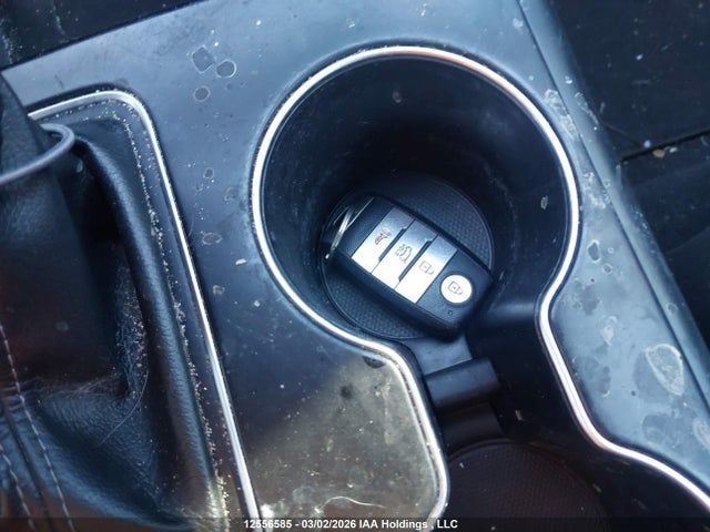 5XYPGDA39KG457929 KIA Sorento 2.4l Lx
