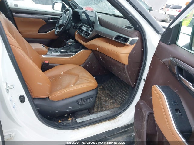 5TDFZRBH6NS217791 Toyota Highlander Limited