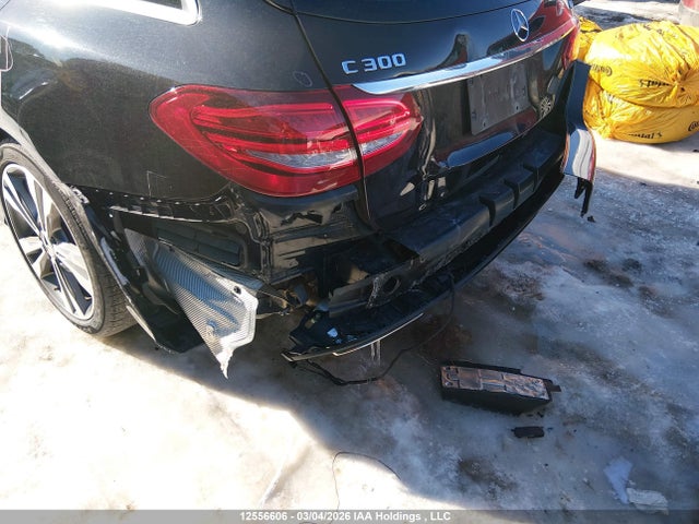 WDDWH4KB9JF627728 Mercedes-Benz C 300 4matic