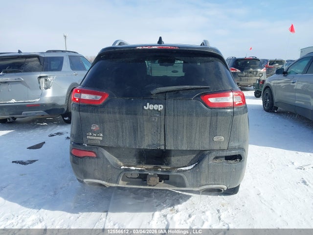 1C4PJMJS6HW585078 Jeep Cherokee Overland