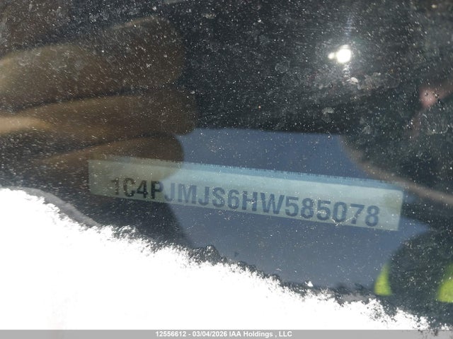 1C4PJMJS6HW585078 Jeep Cherokee Overland