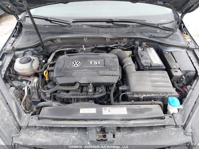 3VWG17AU7JM257772 Volkswagen Golf 1.8 Tsi Comfortline/1.8 Tsi Highline/1.8 Tsi Trendline