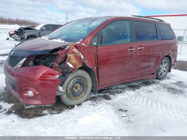 12556665 :رقم المزاد ، 5TDXK3DC5FS547351 vin ، 2015 Toyota Sienna Se 8 Passenger مزاد بيع