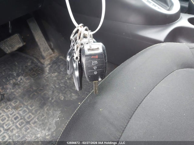KNDJP3A58G7844235 KIA SOUL +