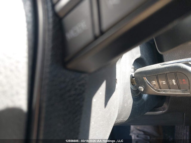 4T1G11AK1NU702373 Toyota CAMRY SE