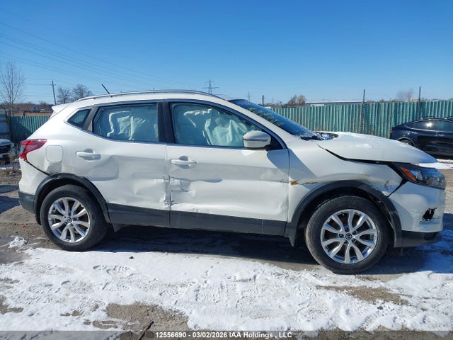 JN1BJ1BW6MW435625 Nissan Qashqai Sv