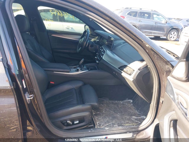 WBAJE7C33HG478871 BMW 540i Xdrive