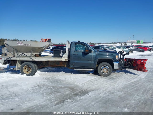 1GD32UCY8KF124514 GMC Sierra 3500hd Chassis Sle