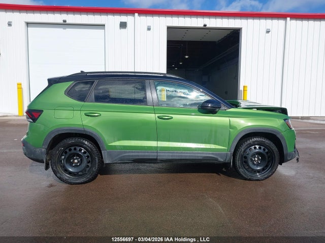 3VV2C7B21SM057493 Volkswagen Taos Se Black