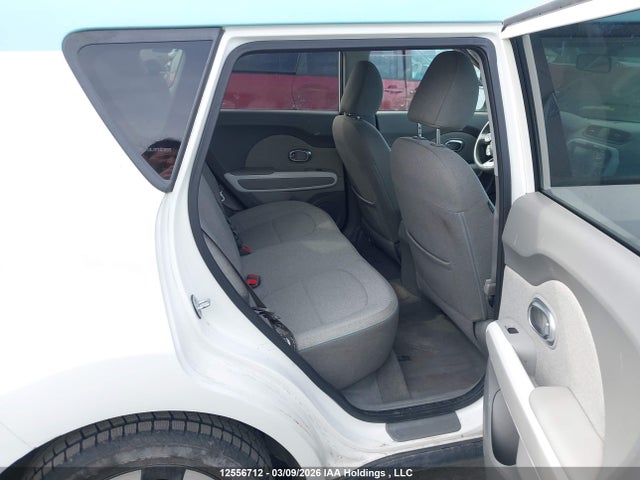 KNDJP3AE3K7037954 KIA Soul Ev Ev-e