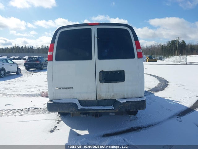 1GCWGAFG8J1337625 Chevrolet Express G2500