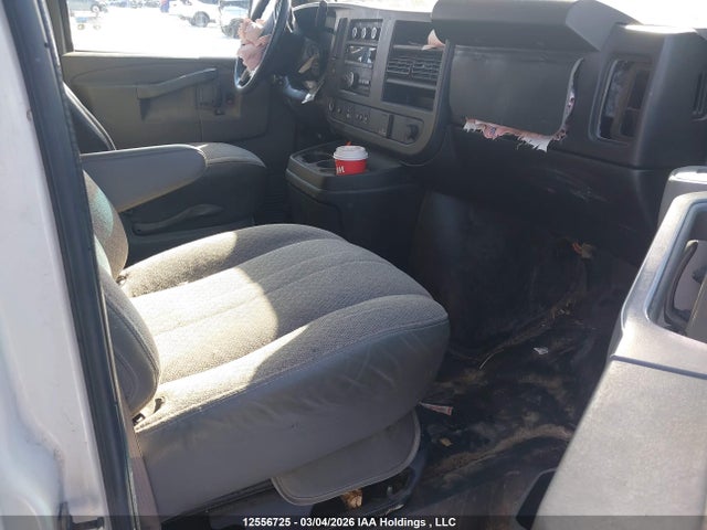 1GCWGAFG8J1337625 Chevrolet Express G2500