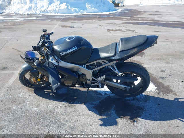 12556729 :رقم المزاد ، JKBZXJB153A013149 vin ، 2003 Kawasaki Zx636 B1 مزاد بيع