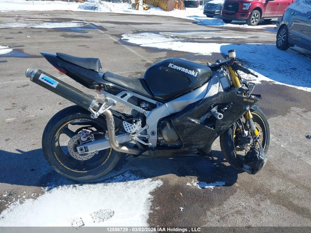 12556729 :رقم المزاد ، JKBZXJB153A013149 vin ، 2003 Kawasaki Zx636 B1 مزاد بيع