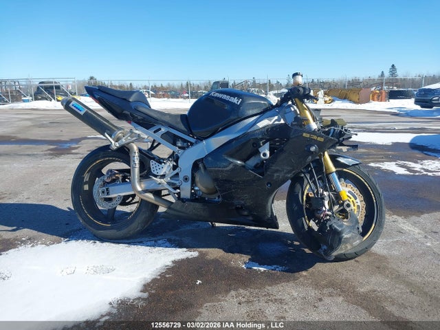 12556729 :رقم المزاد ، JKBZXJB153A013149 vin ، 2003 Kawasaki Zx636 B1 مزاد بيع