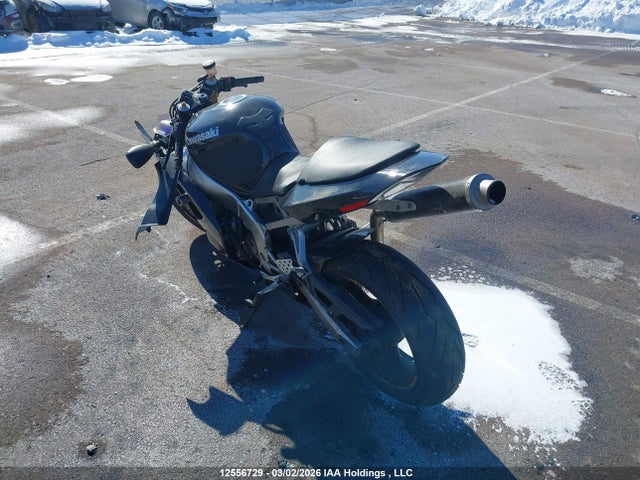 12556729 :رقم المزاد ، JKBZXJB153A013149 vin ، 2003 Kawasaki Zx636 B1 مزاد بيع