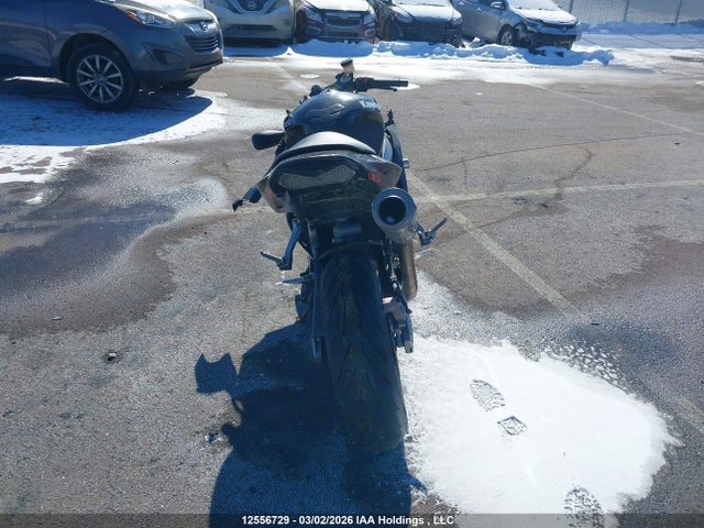 12556729 :رقم المزاد ، JKBZXJB153A013149 vin ، 2003 Kawasaki Zx636 B1 مزاد بيع