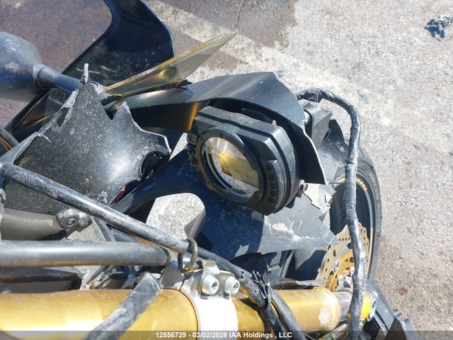 12556729 :رقم المزاد ، JKBZXJB153A013149 vin ، 2003 Kawasaki Zx636 B1 مزاد بيع
