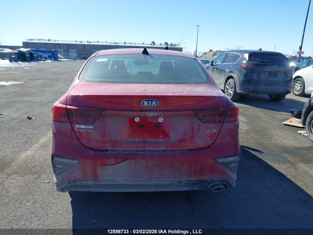 2020 Kia Forte მანქანა იყიდება აუქციონზე, vin: 3KPF54AD8LE219837, აუქციონის ნომერი: 12556733