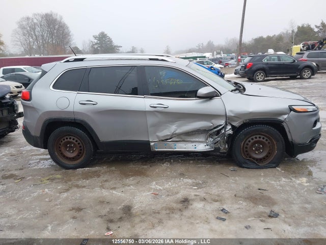 12556750 :رقم المزاد ، 1C4PJLCB8FW553754 vin ، 2015 Jeep Cherokee Latitude مزاد بيع