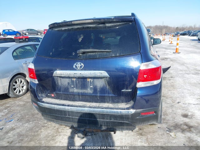 12556808 :رقم المزاد ، 5TDBK3EH0CS107005 vin ، 2012 Toyota Highlander مزاد بيع