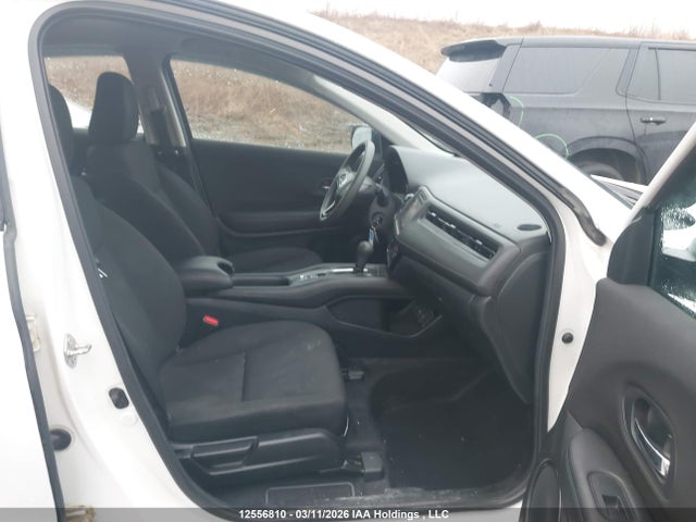3CZRU6H37JM100053 Honda HR-V LX