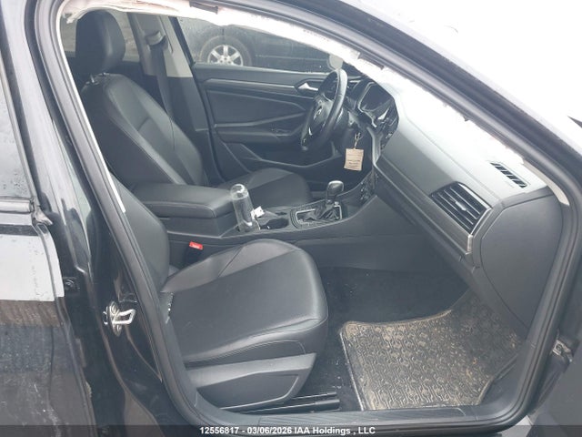 3VWE57BU1KM229882 Volkswagen Jetta 1.4 Tsi Highline