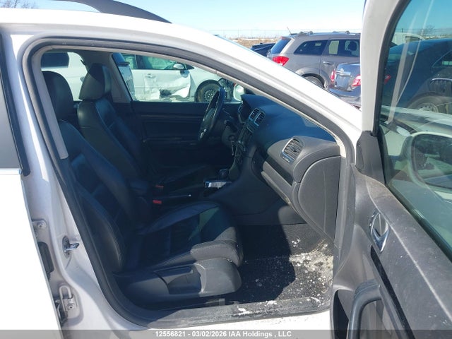 2013 Volkswagen Golf 2.0 Tdi Comfortline/2.0 Tdi Highline მანქანა იყიდება აუქციონზე, vin: 3VWPL7AJ8DM600691, აუქციონის ნომერი: 12556821