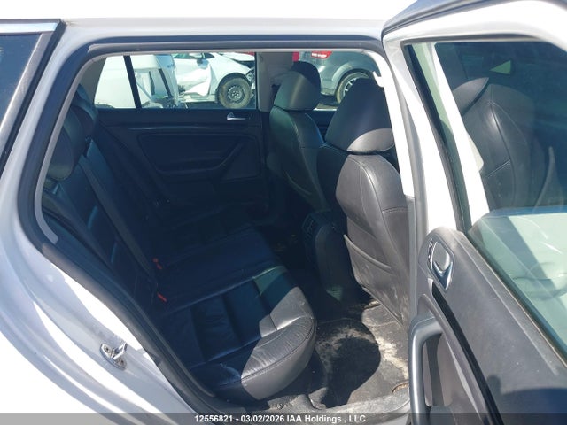 2013 Volkswagen Golf 2.0 Tdi Comfortline/2.0 Tdi Highline მანქანა იყიდება აუქციონზე, vin: 3VWPL7AJ8DM600691, აუქციონის ნომერი: 12556821
