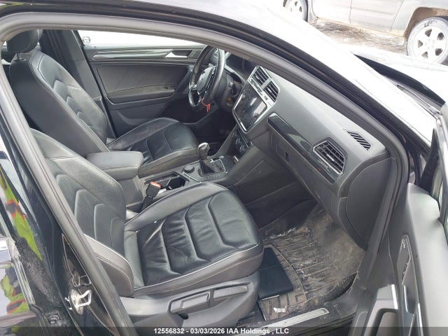 3VV4B7AX2MM060589 Volkswagen Tiguan Sel Premium R-line
