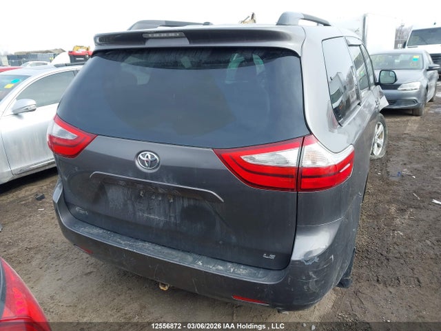 12556872 :رقم المزاد ، 5TDKZ3DCXHS859920 vin ، 2017 Toyota Sienna Le 8 Passenger مزاد بيع