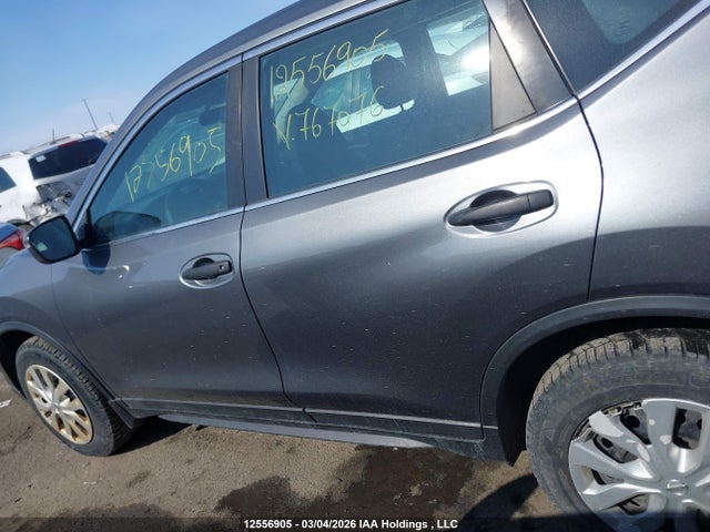5N1AT2MV7JC767076 Nissan Rogue Sv/sl