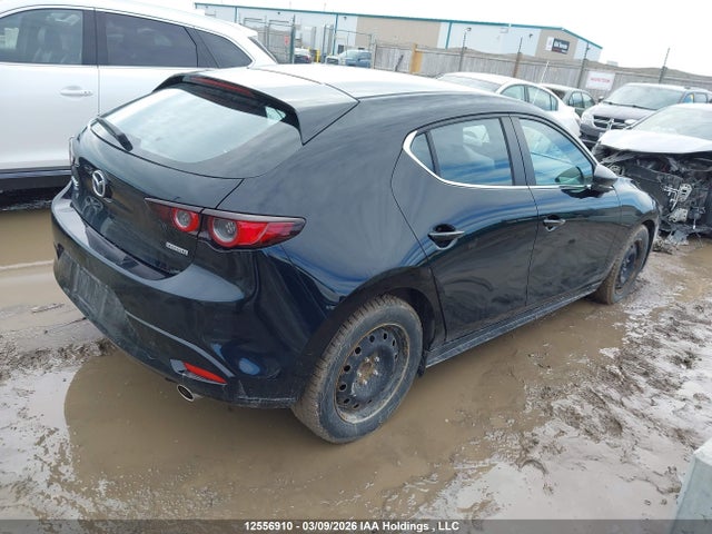 JM1BPAK70L1175299 Mazda Mazda3 Gx