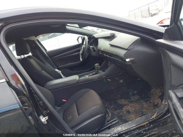 JM1BPAK70L1175299 Mazda Mazda3 Gx