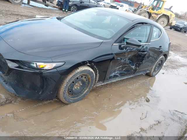 JM1BPAK70L1175299 Mazda Mazda3 Gx