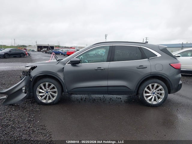 1FMCU9DZ0MUA44251 Ford Escape Titanium Hybrid