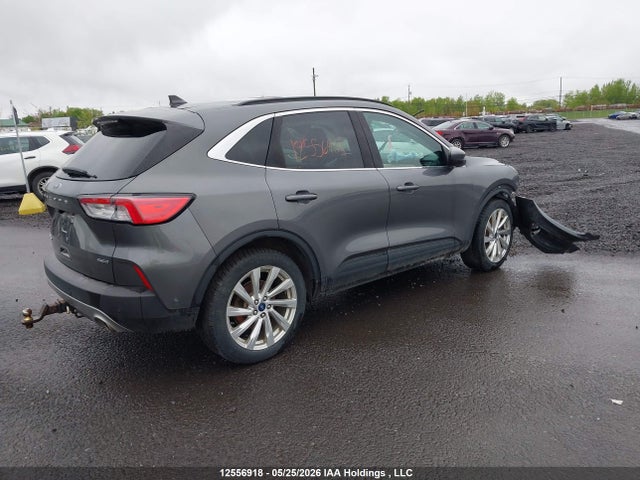1FMCU9DZ0MUA44251 Ford Escape Titanium Hybrid