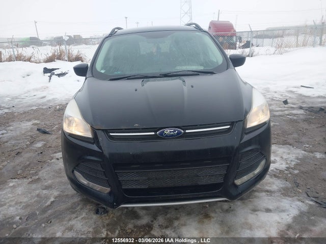 1FMCU0GX0GUA86543 Ford ESCAPE SE