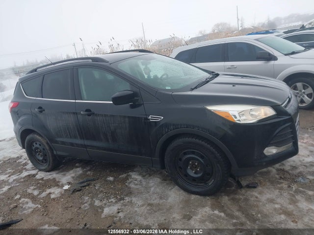 1FMCU0GX0GUA86543 Ford ESCAPE SE